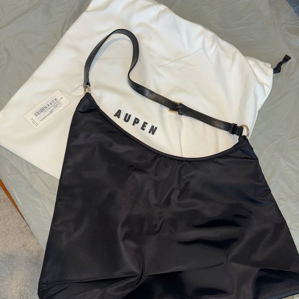 AUPEN Sleek Black Women's Laptop Bag
